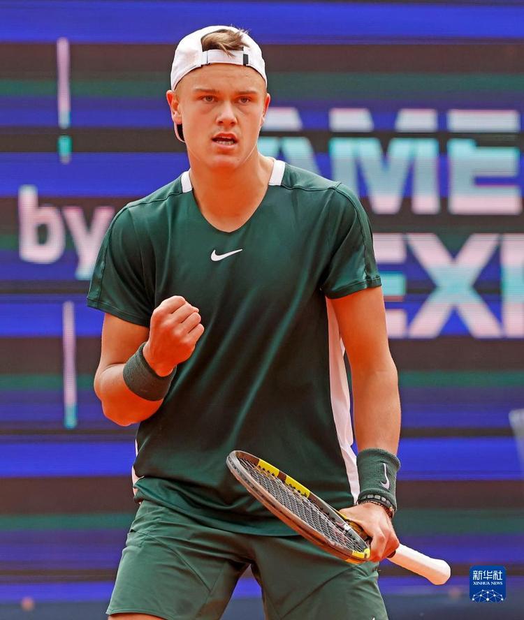 这些球员或 这些球员或