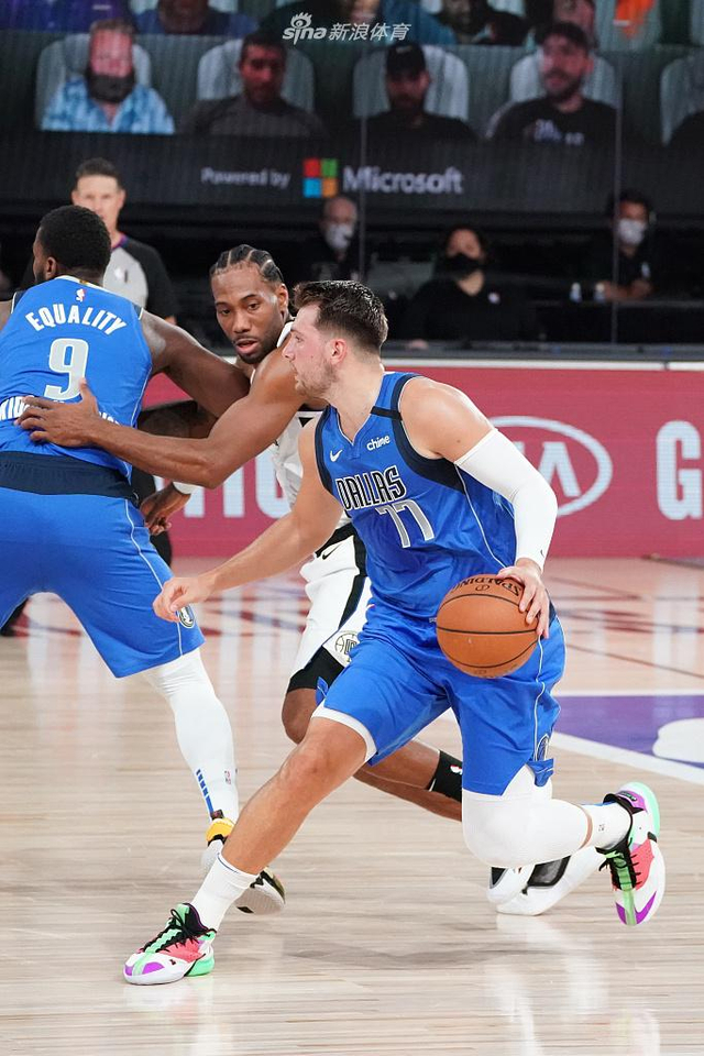 的基础上革 的基础上革